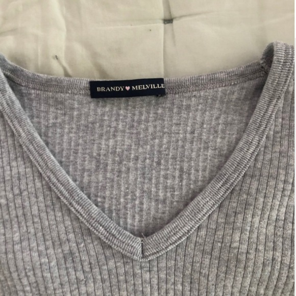 Brandy Melville grey top - Picture 2 of 2